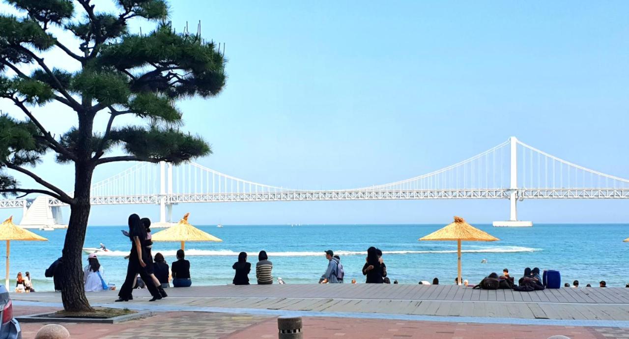 Holiday Apt Gwangan Beach ปูซาน ภายนอก รูปภาพ