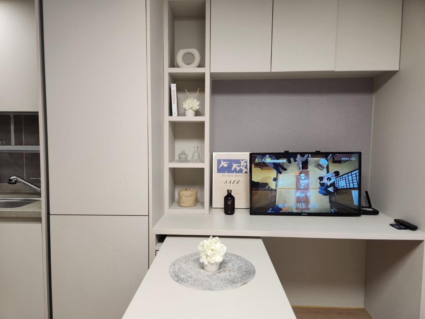 Holiday Apt Gwangan Beach ปูซาน ภายนอก รูปภาพ
